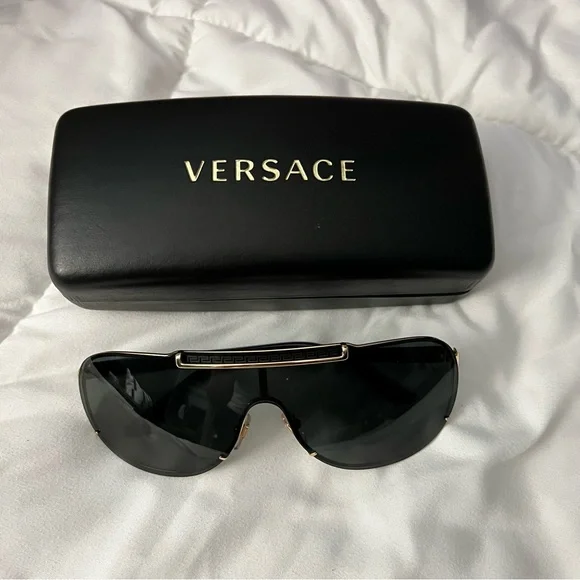 Versace | Accessories | Versace Ve24 Sunglasses Y2k Style  display picture 1